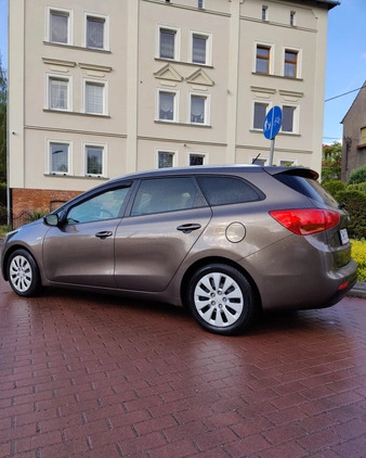 Kia Ceed cena 26900 przebieg: 197500, rok produkcji 2014 z Wałbrzych małe 11